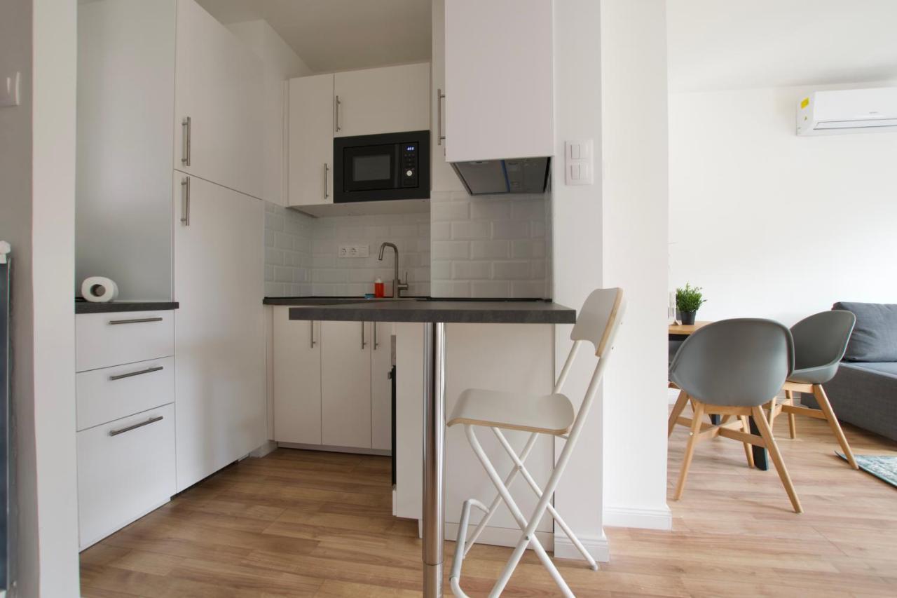 Standard Apartment By Hi5 - Dessewffy 37 Suites Budapest Exteriör bild