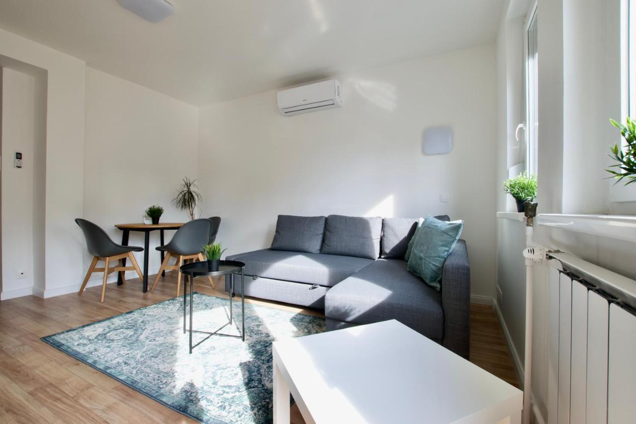 Standard Apartment By Hi5 - Dessewffy 37 Suites Budapest Exteriör bild