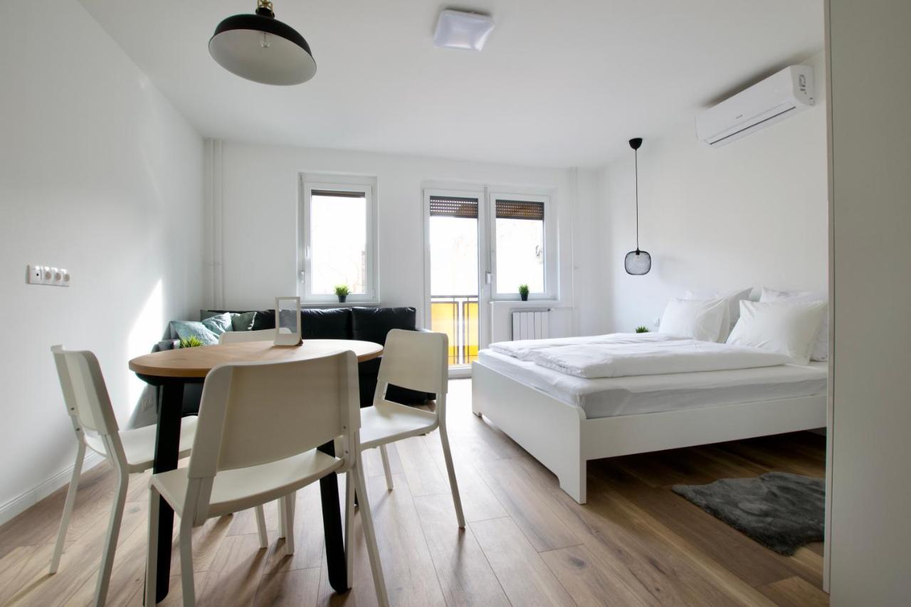 Standard Apartment By Hi5 - Dessewffy 37 Suites Budapest Exteriör bild