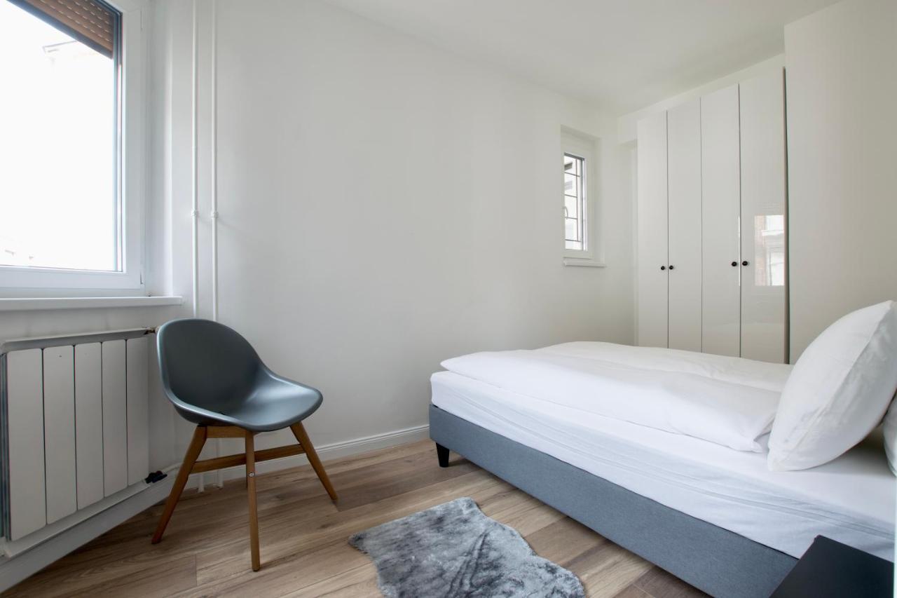 Standard Apartment By Hi5 - Dessewffy 37 Suites Budapest Exteriör bild