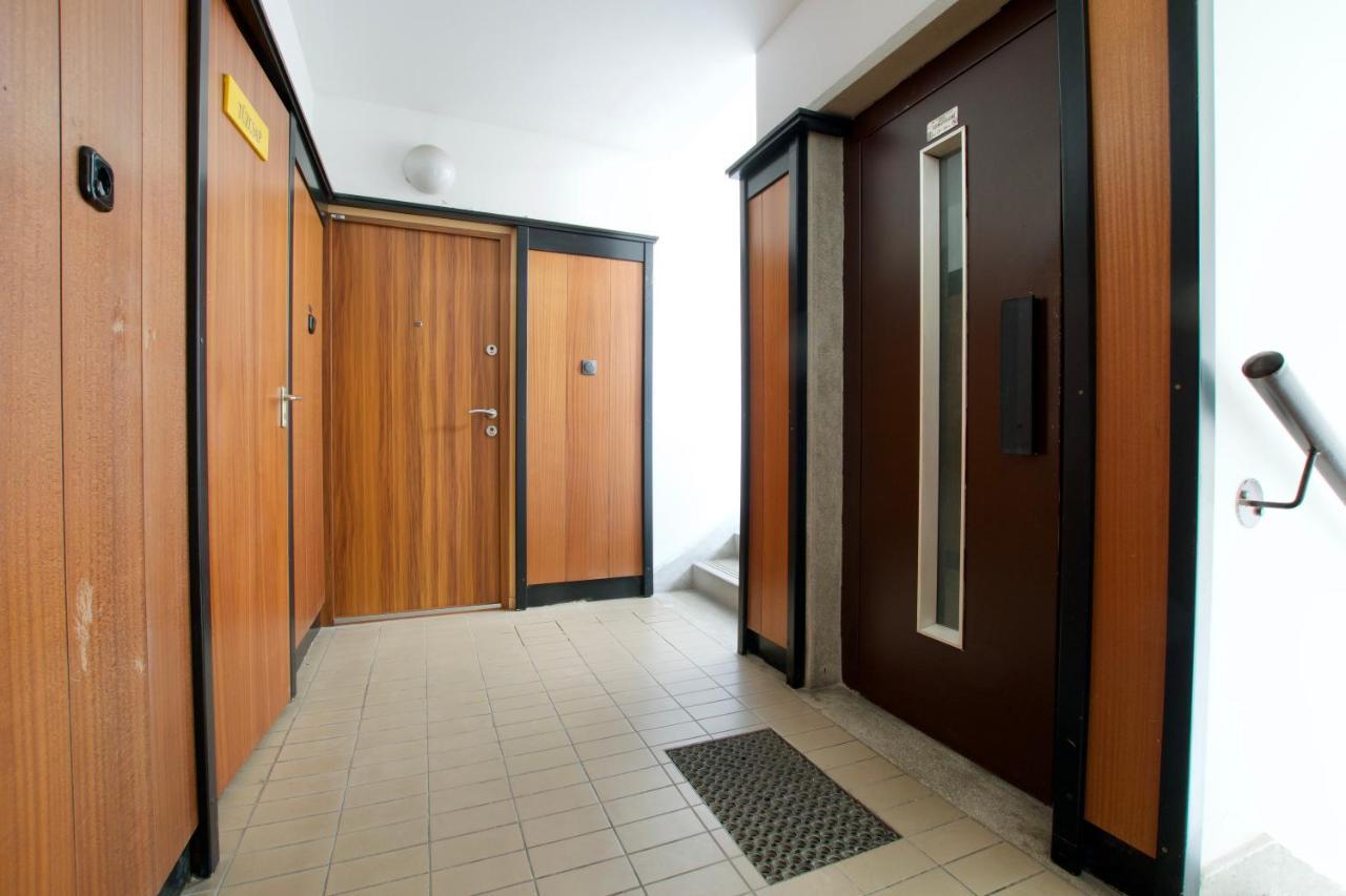 Standard Apartment By Hi5 - Dessewffy 37 Suites Budapest Exteriör bild